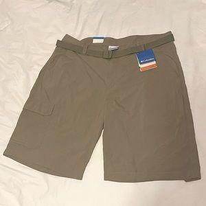 NWT Columbia OmniShade Khaki Shorts- size 38 and adjustable, removable belt